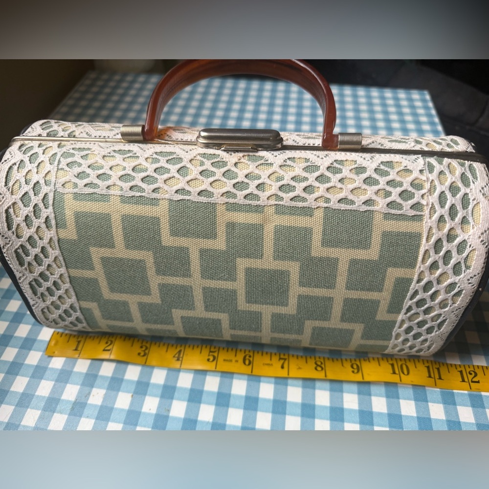 One-of-a-Kind Vintage Clamshell Open Purse Blue Cream Fabric - Picture 9 of 10